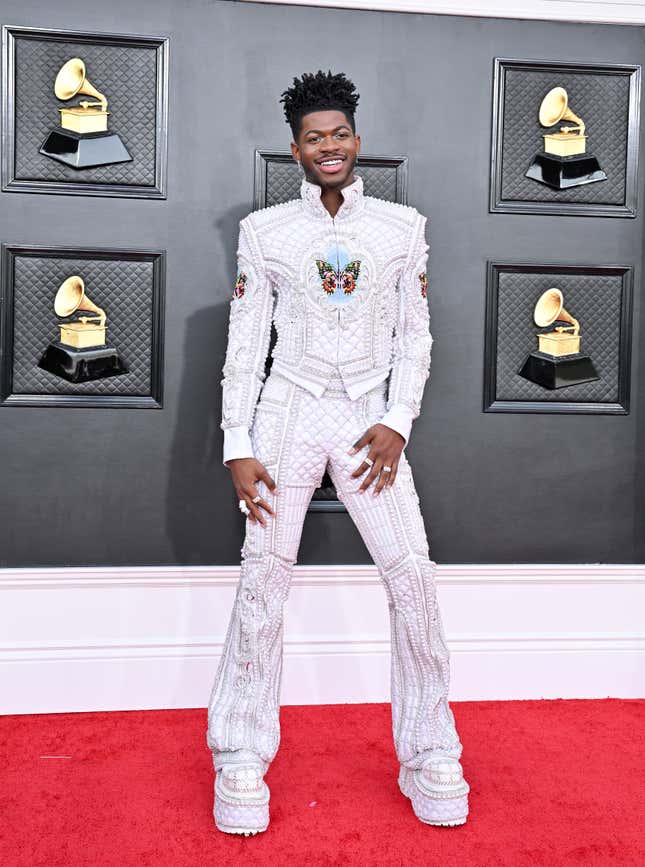 Image for article titled 19 Most Memorable Grammy Red Carpet Looks [Update]