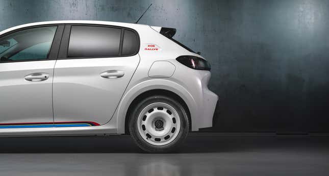 Side view of the Peugeot 208 Rallye