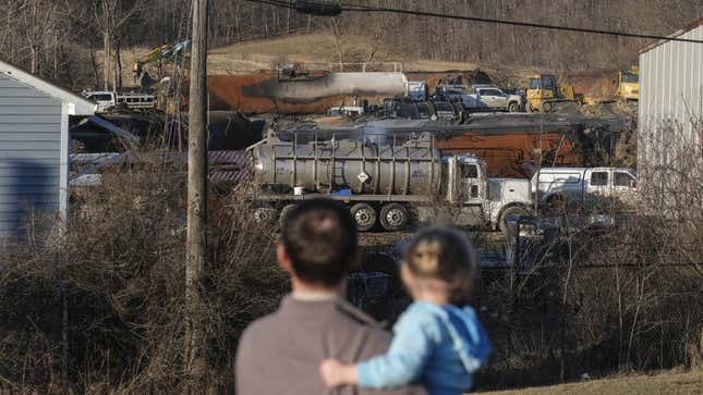 Image for article titled Railroads Are Intimidating Their Own Safety Inspectors Into Silence