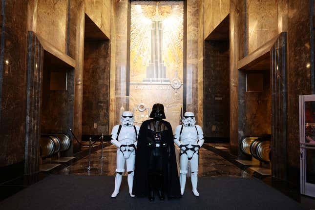 Image for article titled Star Wars and the Empire Took Over the Empire State Building