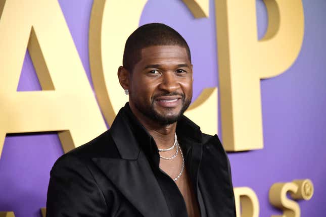 Usher nimmt an der 55. jährlichen NAACP Awards-Verleihung am 16. März 2024 im Shrine Auditorium und in der Expo Hall in Los Angeles, Kalifornien, teil.