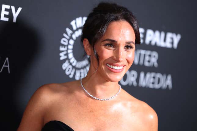 BEVERLY HILLS, CALIFORNIE - 4 DÉCEMBRE : Meghan Markle participe au gala d’automne Paley Honors du Paley Center for Media en l’honneur de Tyler Perry au Beverly Wilshire, un hôtel Four Seasons, le 4 décembre 2024 à Beverly Hills, en Californie. 