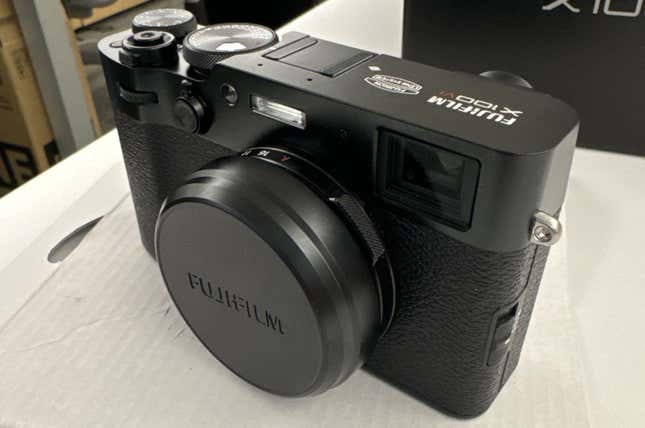 Image for article titled Fujifilm X100VI Hands-on: One Hell of a Snappy Digital Camera for the TikTok Generation