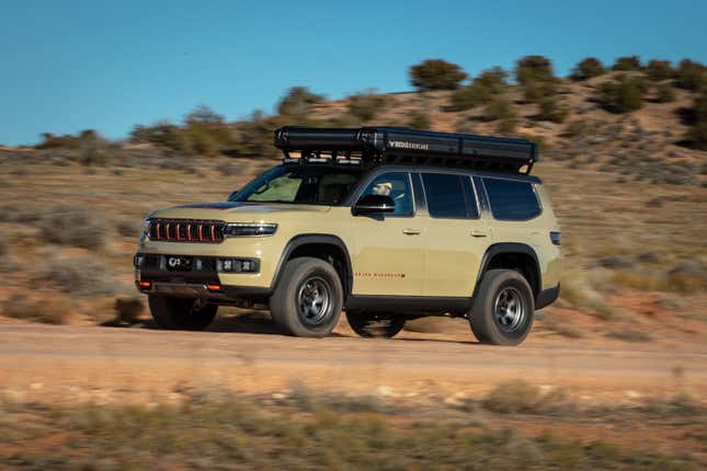 Image for article titled Just a Ton of Photos of the 2023 Easter Jeep Safari Concept Rigs