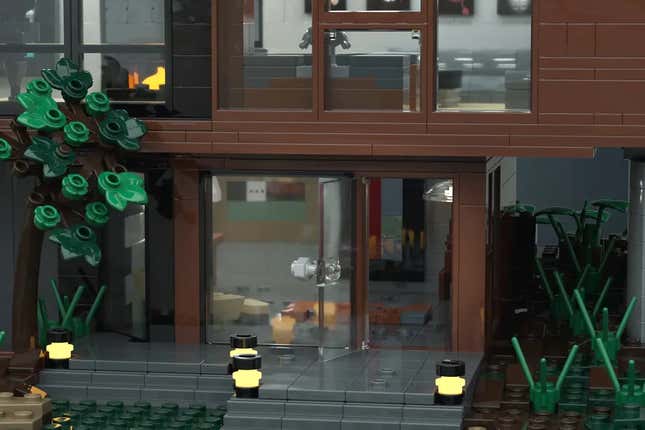 Image for article titled Lego Is Officially Making a Twilight Set