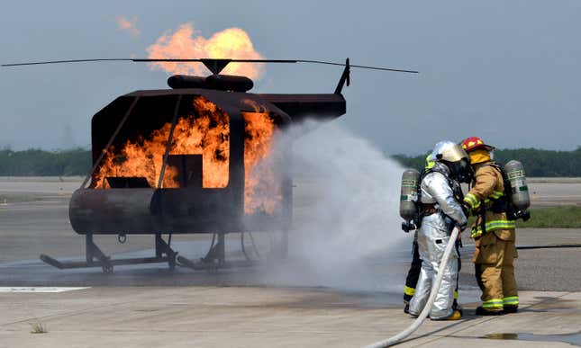 Image for article titled The Pentagon is trying to dodge lawsuits over a toxic firefighting foam it invented