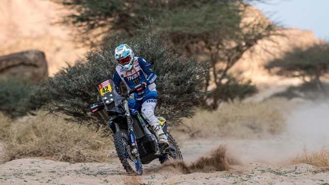 Image for article titled Yamaha Is Done With Dakar After Decades Of Disappointment