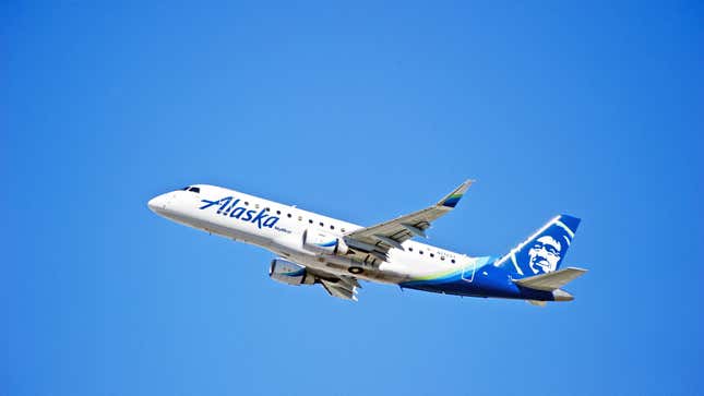 Image for article titled A Software Bug Caused Two Alaska Airlines Flights to Suffer Tailstrikes on the Same Morning