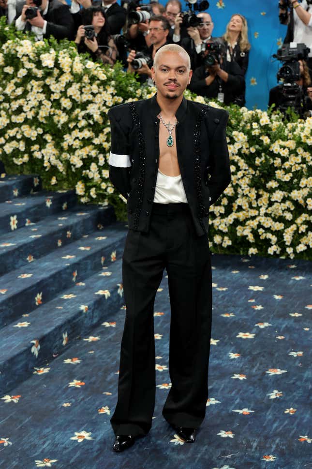 Image for article titled Live 2025 Met Gala: Black Stars&#39; Red Carpet Looks