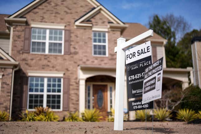 A sign announcing a home for sale is shown, Thursday, Feb. 1, 2024, in Aceworth, Ga., near Atlanta. On Thursday, Feb. 29, 2024, Freddie Mac reports on the week&#39;s average U.S. mortgage rates. (AP Photo/Mike Stewart)