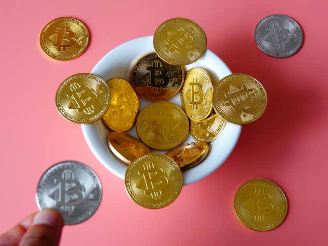 Bild für Artikel mit dem Titel Bitcoin ist nach einem brutalen Wochenende bis auf 59.000 $ abgestürzt