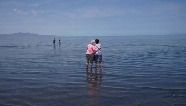 Image for article titled Utah&#39;s Great Salt Lake Dropped to a Record Low