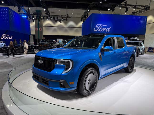 Front 3/4 view of a blue Ford Maverick Lobo