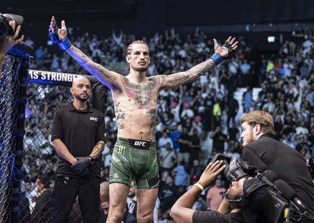 Oct 22, 2022; Abu Dhabi, UAE;  Sean O&#39;Malley (blue gloves) before his fight against Petr Yan (red gloveS) during UFC 280 at Etihad Arena.