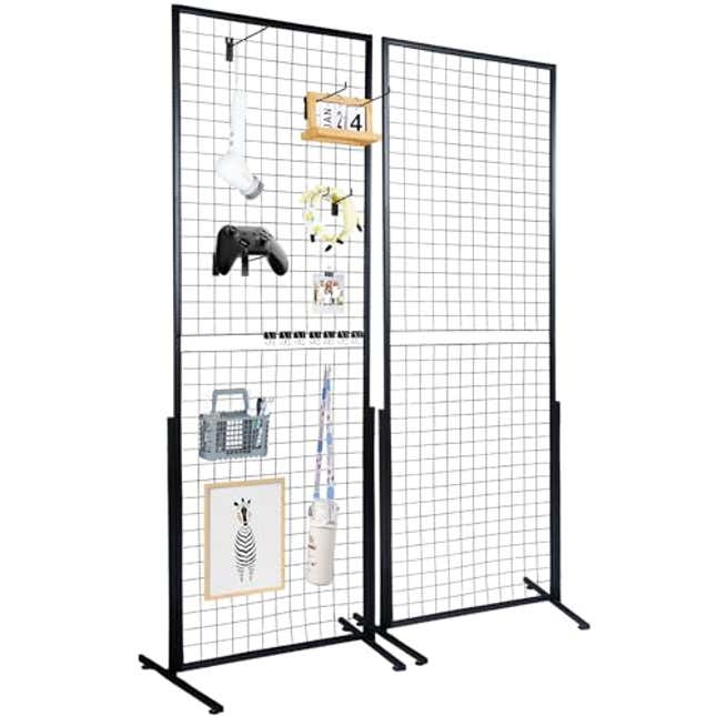 Image for article titled VEVOR 2&#39; x 5.6&#39; Grid Wall Panels Tower, Now 12% Off