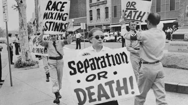 Image for article titled 5 Reasons We Should Be Very Scared About Trump's Attempt to Segregate Schools Again