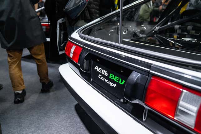 Image for article titled Automakers Brought the Heat at the 2023 Tokyo Auto Salon