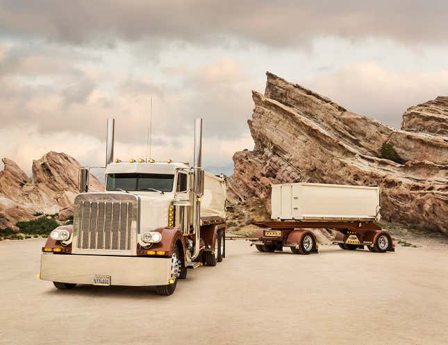 Image for article titled Fashion Photographer Captures the Most Beautiful Big-Rigs on Earth