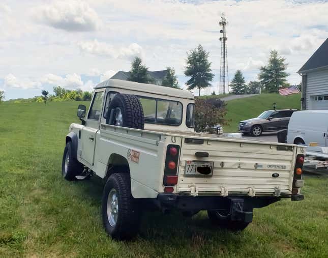 Image for article titled At $38,500, Could This 1987 Land Rover 110 Hi-Cap Pick Up Your Spirits?
