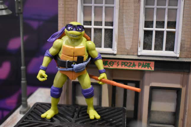 Teenage Mutant Ninja Turtles: Mutant Mayhem Costume Turtle Basic Figure  4-Pack by Playmates Toys