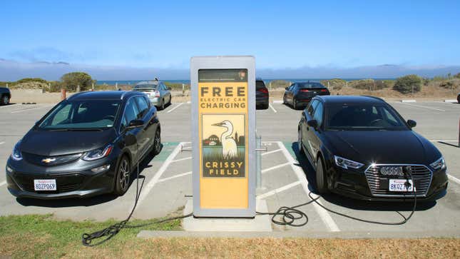 Image for article titled The Secretary Of Energy&#39;s Messy EV Road Trip Included A Family Calling The Cops About A Blocked Charger