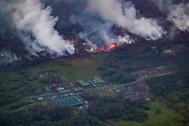 Hawaii's Kilauea volcano: Aerial photos show lava's slow-motion ...