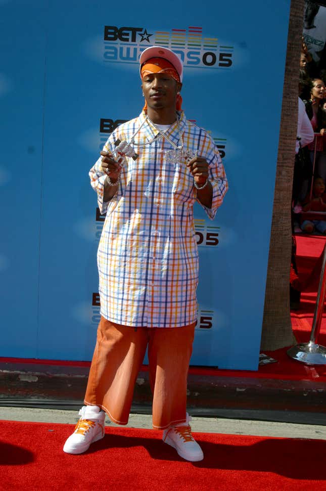 Image for article titled BET Awards Red Carpet Trainwrecks Over The Years