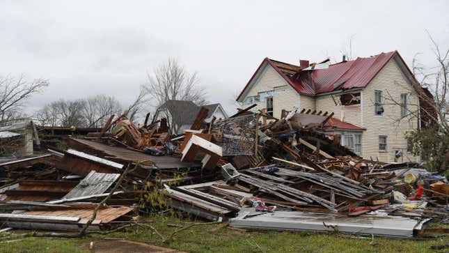 Missouri tornado damage