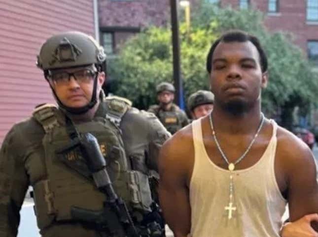 Image for article titled What You Should Know About All 10 Escaped NOLA Inmates and Their Alleged Accomplices