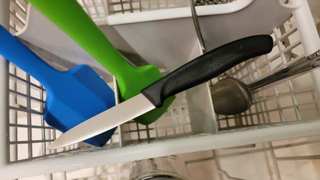 You Deserve a Cheap Set of Easy-Clean Kitchen Knives