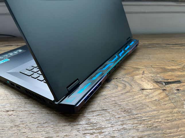 Image for article titled Acer Helios 18 Review: A Massive Gaming Laptop That’s Almost Top of the Line