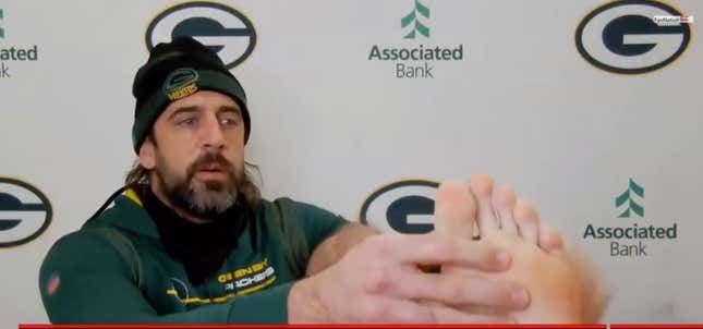 Image for article titled You are going to think about Aaron Rodgers whether you want to or not