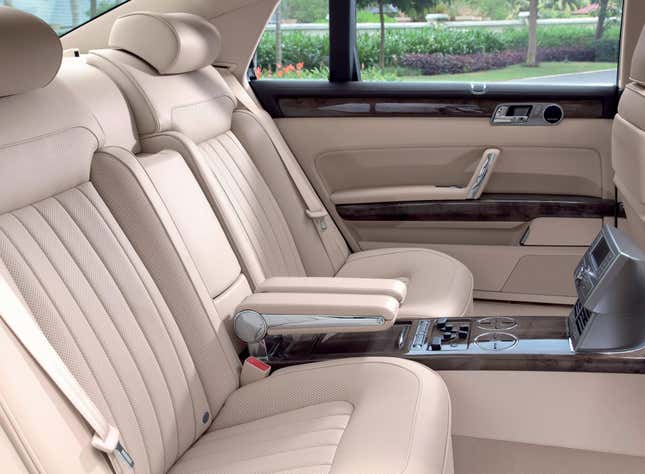 2010 VW Phaeton interior