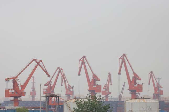 Image for article titled A major Chinese crane maker says it&#39;s no security risk to U.S. ports