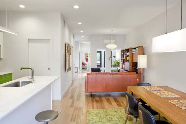 Image for article titled Muji’s “Vertical House” isn’t the only nifty prefab home on the market now