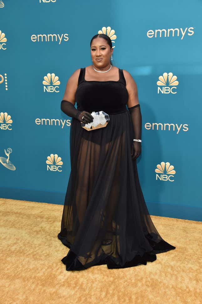 Image for article titled 2022 Emmys Red Carpet Looks