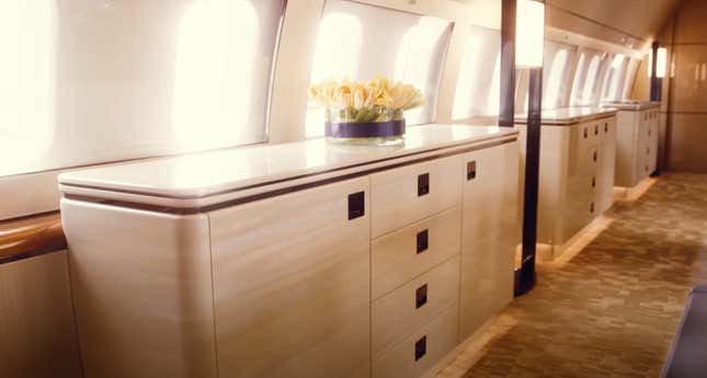 Image for article titled Tacky or Tasteful? Inside Drake&#39;s Luxurious $185 Million-Private Jet ... Yes, THAT Jet