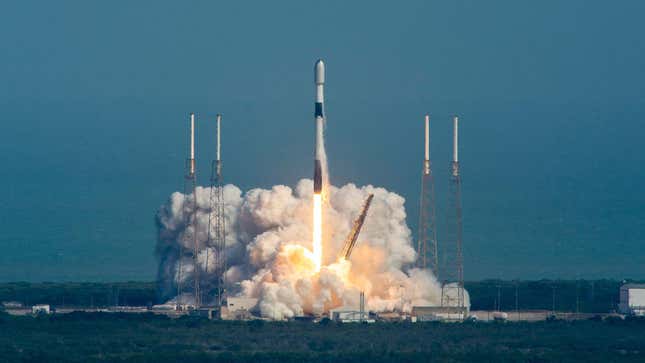 SpaceX’s Falcon 9 rocket launching the company’s Starlink satellites to orbit.Photo: SpaceX