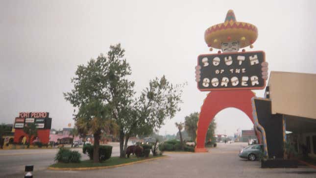 Imagen para el artículo titulado Estas son las peores paradas de descanso en la autopista del mundo