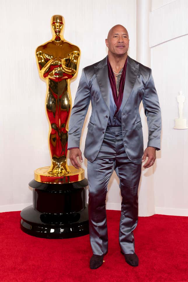 Image for article titled The Biggest Red Carpet Trainwrecks From Oscars 2024