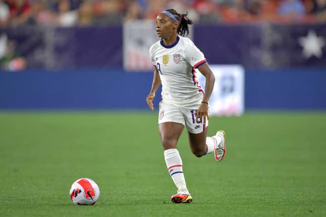 Defender Crystal Dunn #19 of Team United States drives down field during the first half against Paraguay at FirstEnergy Stadium on September 16, 2021 in Cleveland, Ohio. (Photo by Jason Miller/Getty Images)