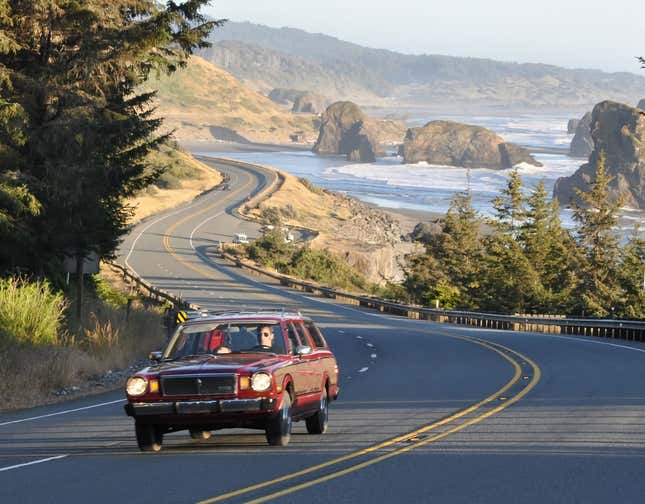 Image for article titled At $6,500, Could This 1979 Toyota Cressida Turn You Into A Weekend Warrior?