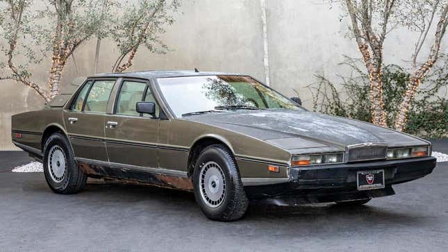 1985 Aston Martin Lagonda Series II