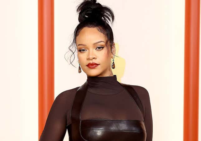 Rihanna Makes Her Own Fashion Week Rules