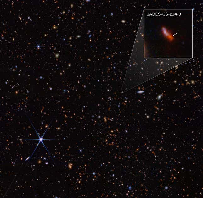 صورة الأشعة تحت الحمراء من تلسكوب ويب الفضائي مع المجرة JADES-GS-z14-0 تظهر في السحب.