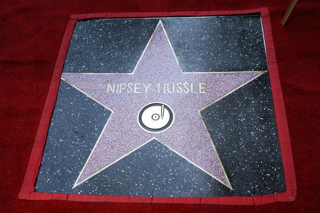 Bild für Artikel mit dem Titel Schwarze Promis, die endlich ihre Sterne auf dem Hollywood Walk of Fame erhalten haben