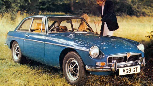 Ein Foto eines blauen MGB GT-Sportwagens. 