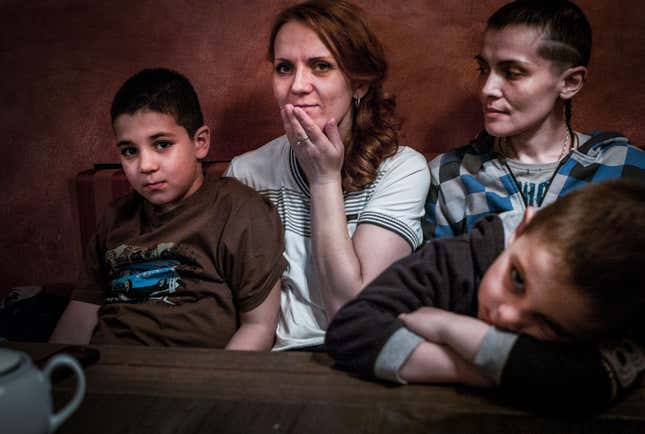 Dinner with Lyudmila’s sons who split time between Saint Petersburg and their father’s relatives in Lebanon (Saint Petersburg, May 2012).