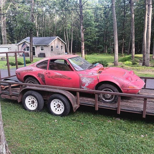 Image de l'article intitulé Porsche 924 de Jagermeister, Honda Civic Ute, camion de pompiers Pierce&amp;#xa0;: les voitures les plus géniales que j’ai trouvées à vendre en ligne