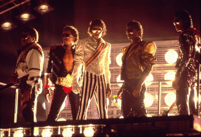 Image for article titled Aside From Janet Jackson, Other Artists Who Made Big Money on Concert Tours